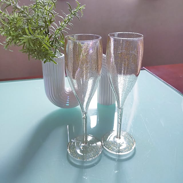 My Desk,グラス,frying tiger,フライングタイガー,割れないグラス,フラワーベース,いなざうるすやさん,ローズマリー JKの部屋