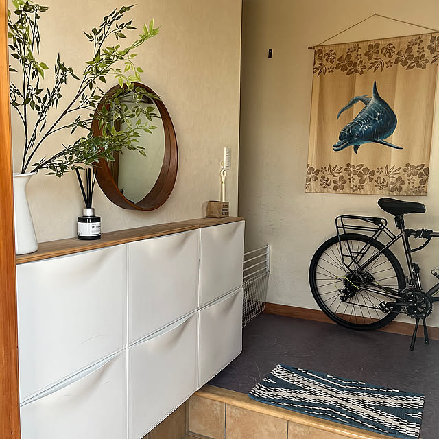 Entrance,IKEA,フェイクグリーン,観葉植物,ドウダンツツジフェイク,自転車収納,タペストリー,玄関 AKIの部屋
