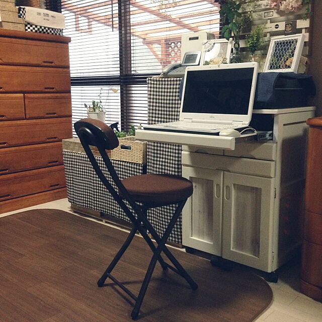 My Desk,折りたたみチェア,パソコンコーナー,リメイク,ペイント,パソコンデスク,DIY,壁紙,生活感たっぷり,古い平屋,いいね&フォローありがとうございます☆,おしゃれなイスが欲しい… manuの部屋