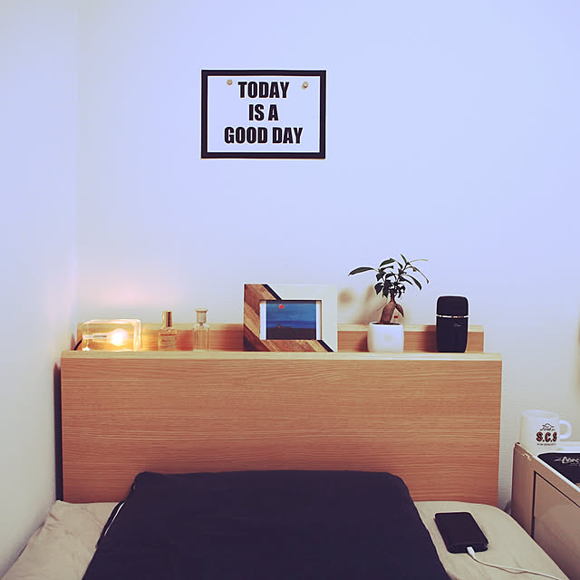Bedroom,枕元,枕元に置くもの,加湿器,ブロックランプ,サンタール・エ・ボーテ,ピローミスト,ルームフレグランス,グリーンティーの香り,フォトフレーム,MONIQUE CHARTLAND,Goody Grams,グリーンのある暮らし,ガジュマル,NO GREEN NO LIFE,白山陶器,ボビーワゴン,SLOW COFFEE STYLE,ニトリ,木梨憲武ポストカード,Today is a good day,ホテルライクにしたい,癒し,イベント参加中 Soheyの部屋