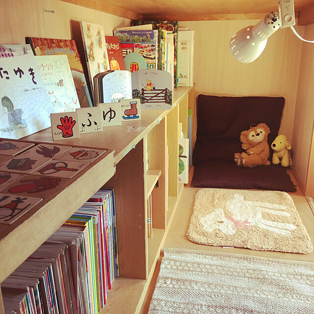 My Shelf,ダッフィー,つみき,本棚,こどもと暮らす,押し入れ子供部屋,押し入れ図書館,押し入れキッズスペース,クリップライト cottoncottonの部屋