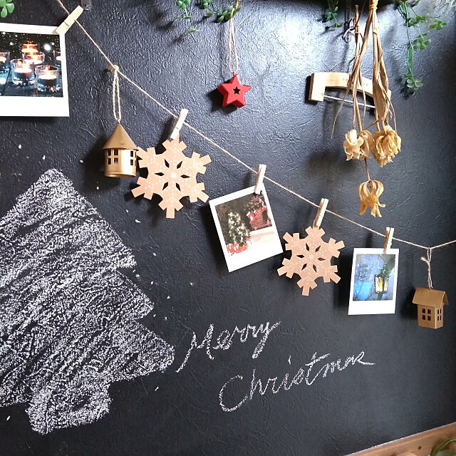 クリスマス,築30年以上,黒板塗料,黒板壁,DIY,カントリー,隠れ家カフェ風,セリア,ポラロイドガーランド,salut!,クリスマスオーナメント Angelの部屋