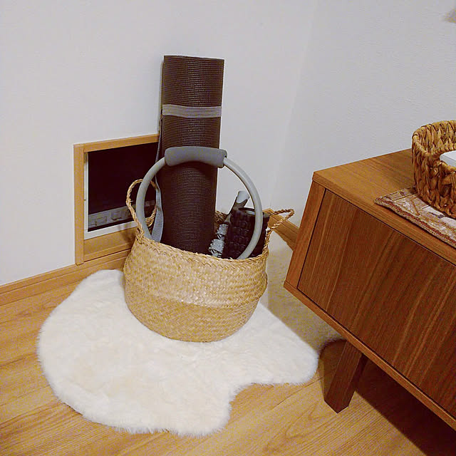 Lounge,かごバスケット,IKEA,シーグラスバスケット,トレーニング用品,トレーニング用品収納,ストレッチ,スリーコインズ,ファーマット nasieの部屋