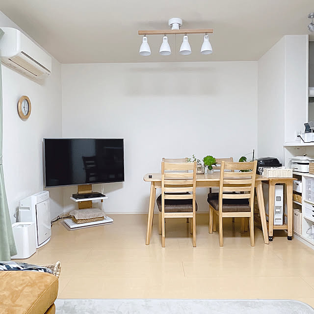 ダイニングテーブル,テレビ周り,FUNAI テレビ,50インチTV,RoomClipショッピングクーポン,RoomClipショッピング,テレビスタンド,二人暮らし,シンプル,賃貸,2LDK,初売りクーポン,Lounge asuの部屋