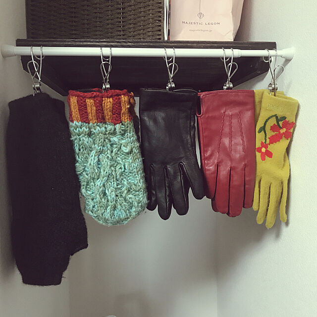 My Shelf,つっぱり棒,ワイヤークリップ,手袋,ハンギング,クローゼット,セリア,無印 nakazuの部屋