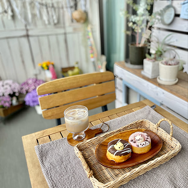 ベランダカフェ,おうちカフェ,ナチュラルインテリア,3LDKマンション,年子姉妹ママ,カフェ風インテリア,ジョージジェンセン　ティータオル,おうち時間を楽しむ,サリュ！雑貨,こどもと暮らす,親子で楽しむ,マンション暮らし,3LDK 家族,マンションベランダ,花のある生活,ガーデニング,花のある暮らし♡,ベランダガーデン,庭家具,室外機カバーDIY,Entrance hachiの部屋