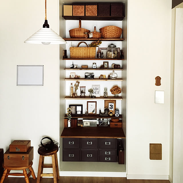 My Shelf,カゴ,瓶,飾り棚,10000人の暮らし,クローゼット,びん,雑貨,写真立て,ペンダントライト satomisatoの部屋