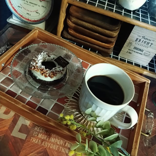 Kitchen,マグカップ,癒し,賃貸,いつもありがとう,ごちゃごちゃ,おやつ,至福の時間,ミスド,GODIVA,セリア,手作りカフェトレイ 2menmamaの部屋