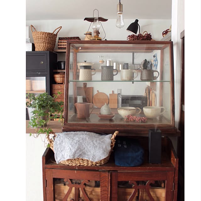 Kitchen,グリーンのある暮らし,ガラスケース,アロマ,sarasa design store,レトロ,古道具,カフェ風,アンティーク,骨董品,かご moco2_homeの部屋
