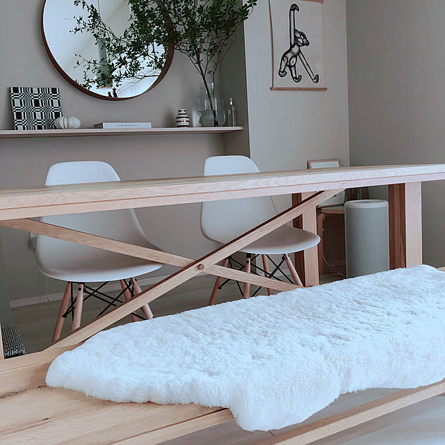 Kitchen,GENUIE SHEEPSKIN RUG,ムートンラグ,RoomClipドラマ化,グレーインテリア,KAHLER,ダイニング,SLOW HOUSE ,ドウダンツツジ,artek,IKEA ミラー,シンプル,Johanna Gullichsen,lovi,北欧インテリア,シェルチェア ハーマンミラー,無印良品 空気清浄機,スツール60,Kay Bojesen,マンションインテリア M.H.Lの部屋