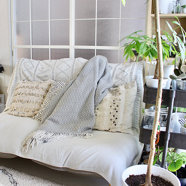 モロッコ,zwinacollection,H&M HOME,クッション,ハンディラ風,ハンディラクッション,ハンディラ,ブランケット,タオルケット,ソファ,賃貸,イベント参加中,BOHO,2LDK,ニトリ,Lounge Kaneyukiの部屋