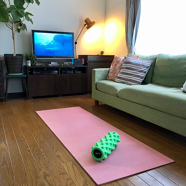 運動不足解消,筋膜リリース,ストレッチ,ヨガマット,フォームローラー,Lounge soramameの部屋