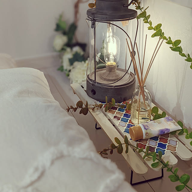 Bedroom,コレ、DIYしたよ！,100均,ダイソー,セリア,一人暮らし,ナチュラル,フェイクグリーン,アロマ,すのこシェルフ,モロッカン mameの部屋