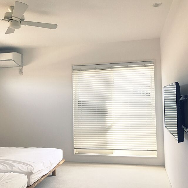 Bedroom,ウッドブラインド,ベランダ,無印良品,ベッド,シンプルインテリア shiii_1025の部屋