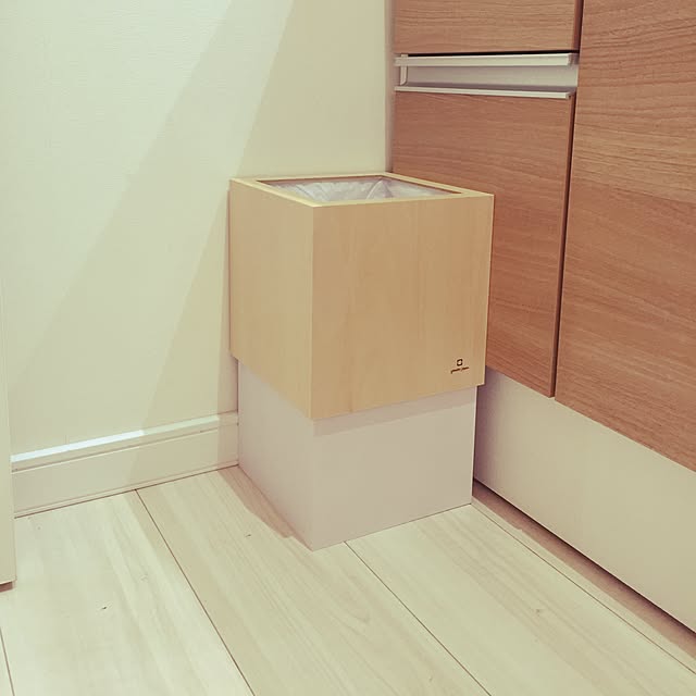 Bathroom,ゴミ袋見えない,白,洗面所,木目合わせ,木目,木目調,ゴミ箱 Yuchanの部屋