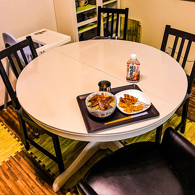 My Desk,BBQの余った肉丼と焼き鳥,もう少し大きくなるやつ,ダイニングテーブル,ダイニング,ホワイト,白,丸テーブル,IKEA g_k_s_kの部屋