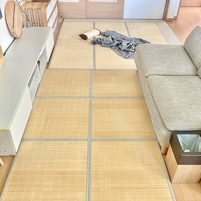 Lounge,暑さ対策,ダイソー,ナチュラル,IKEA,北欧,ニトリ,ブランケット,シンプル,テレビボード,ナチュラルインテリア,Daiso,ピクチャーレール,壁掛けテレビ,北欧ナチュラル,ラタンミラー,建売住宅,竹ラグ,こどもと暮らす,竹枕,ジャパンディ,ソーデルハムンコンパクト,ウォールフィットテレビ merutoの部屋