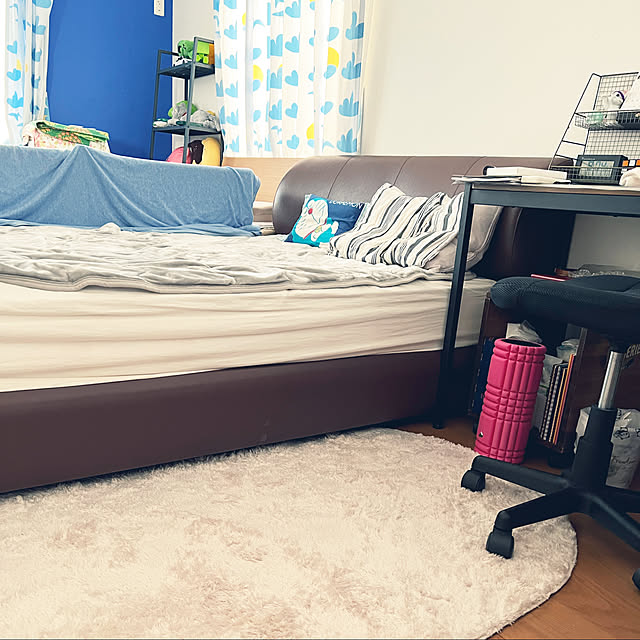 シャギー調ラグ,イケヒコ・コーポレーション,RoomClipショッピング,ルームクリップショッピング,rcショッピングで買ったもの,RCショッピング購入品,生活感満載,おうち見直しキャンペーン,おうち見直しキャンペーン当選♡,Bedroom karinの部屋