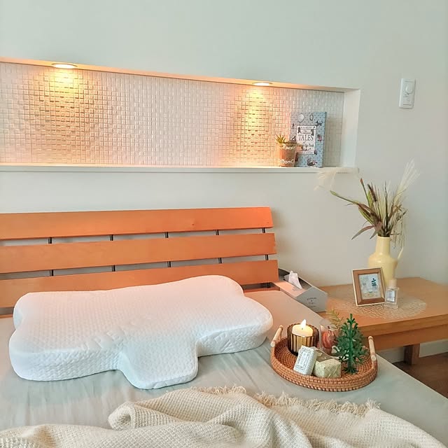 Bedroom,枕,キャンドル,快眠,ハロウィン,癒し,ZARA HOME,寝具,冬支度,いつもいいねやコメありがとうございます♡,フォロワーの皆様に感謝♡,モニターお付き合いありがとうございます♡,見てくださる皆様に感謝♡,長くてスミマセン(>_<),グレー×イエロー×ウッド,NEWPEACE,PillowRelease,首肩サポートまくら,癒し特集2023,睡眠負債を解消したい,最高の寝心地 Haの部屋
