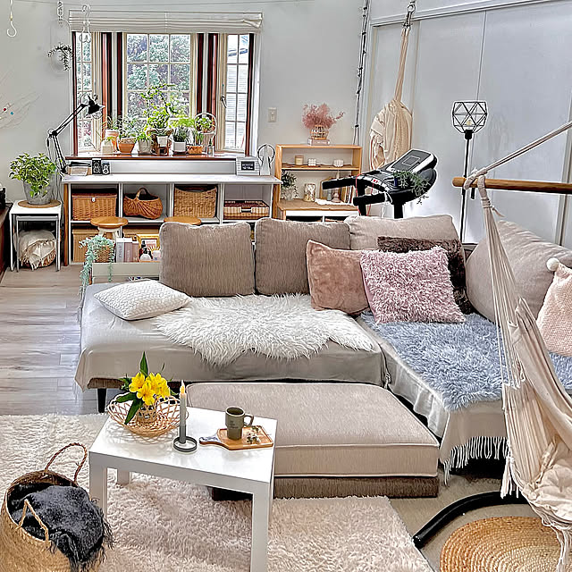 好きな風景,ルームランナーが見えてます(^◇^;),吹き抜けリビング,コーナーソファ,3COINS,IKEA,リフォーム,ナチュラルインテリア,北欧インテリア,中古住宅,花のある暮らし,南欧風,Lounge tihaの部屋