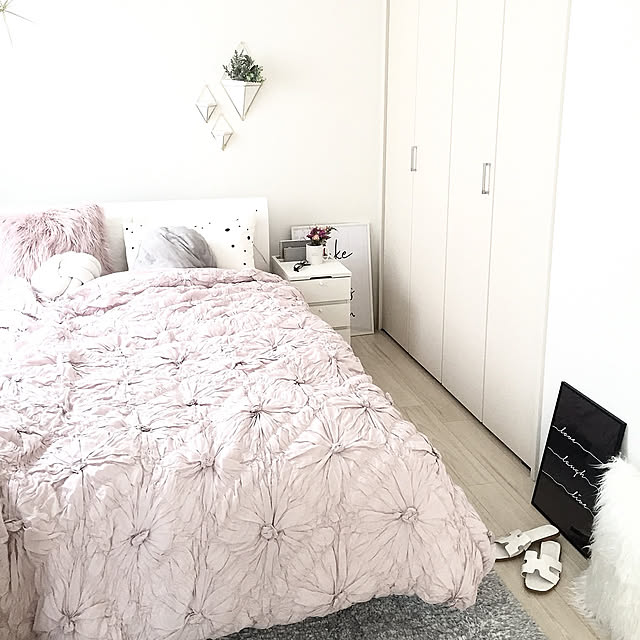 一人暮らし,モノトーン,インスタ→ellie_myk,ホワイトインテリア,Bedroom ellie_mykの部屋