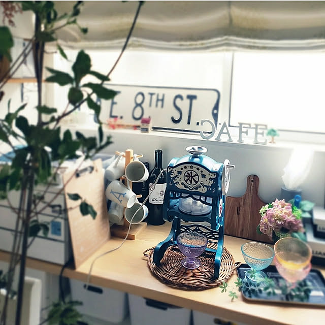 My Desk,おうち夏祭り,かき氷,かき氷機,かき氷屋さん,ふわふわかき氷,カフェ風インテリア,カフェ風,ドウダンツツジ,キッチンカウンター,夏,おやつの時間 puritan_rの部屋