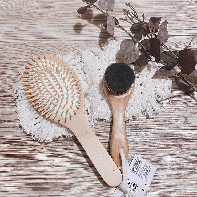 フライングタイガー,FlyingTiger,フェイスブラシ,ヘアブラシ,自分ケア,賃貸でも楽しく♪,リラックスタイム,賃貸インテリア,2LDK賃貸,Bathroom Eriの部屋