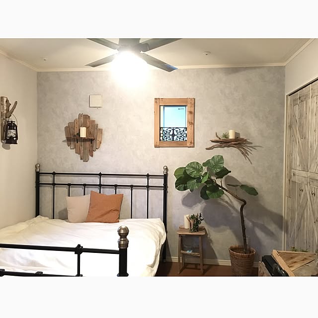 Bedroom,チャリティー壁紙,寝室,リゾート風,模様替え,DIY,流木インテリア,流木リメイク,錆びペイント,壁紙屋本舗 Chiakiの部屋