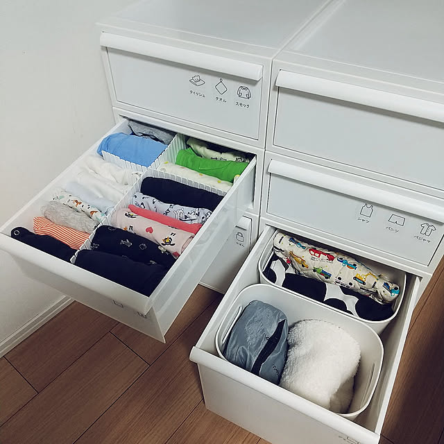 My Shelf,クローゼット,収納,リビング,like-it,ライクイット,1歳児,4歳,マンション暮らし,子供のいる暮らし,子供服収納,パジャマ収納,肌着収納,やわらかポリエチレンケース,セリア,仕切り板,ラベルシール,無印良品,キャンドゥ,整理収納 Sakuraの部屋