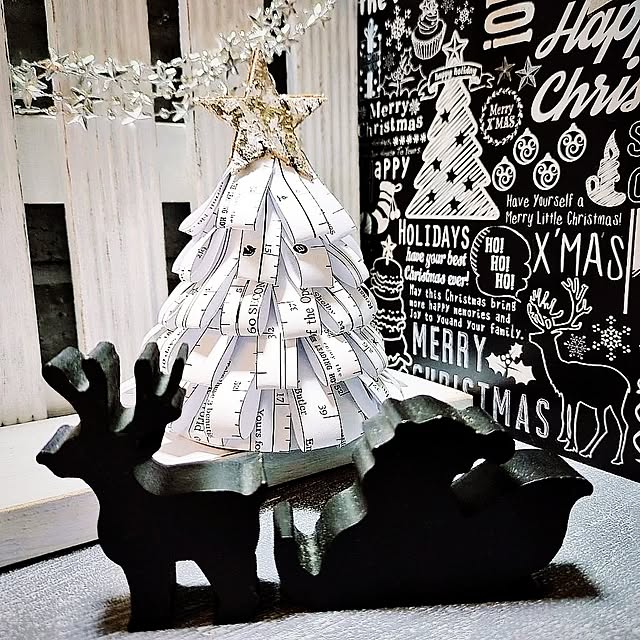 Entrance,クリスマス,2023.12.2,クリスマス2023,クリスマス工作,ハンドメイド,紙モノ,画用紙,ネップリ素材,クリスマスツリー,モノトーンクリスマス,男前インテリア,男前クリスマス,モノトーン,Roomnumber1026755 yukiの部屋