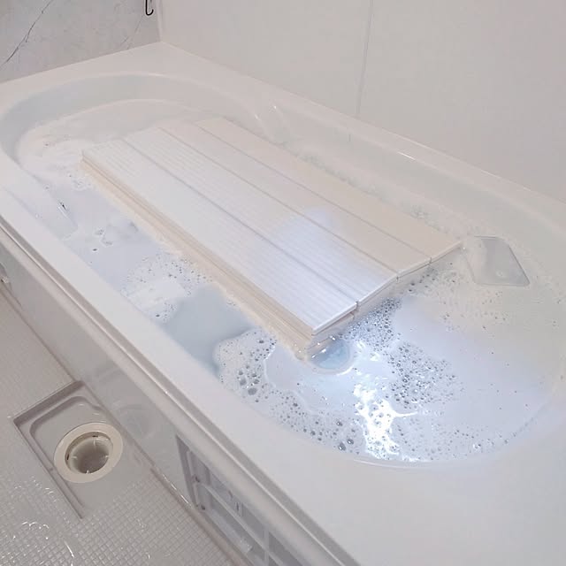Bathroom,必要最低限の暮らし,少ないもので暮らす,ミニマムな暮らし,建売住宅だけど,建売住宅だけどお気に入り,オキシ漬け♡,バス/トイレ掃除,きれいになりました♪ヽ(´▽｀)/,シンプルインテリア tomoの部屋