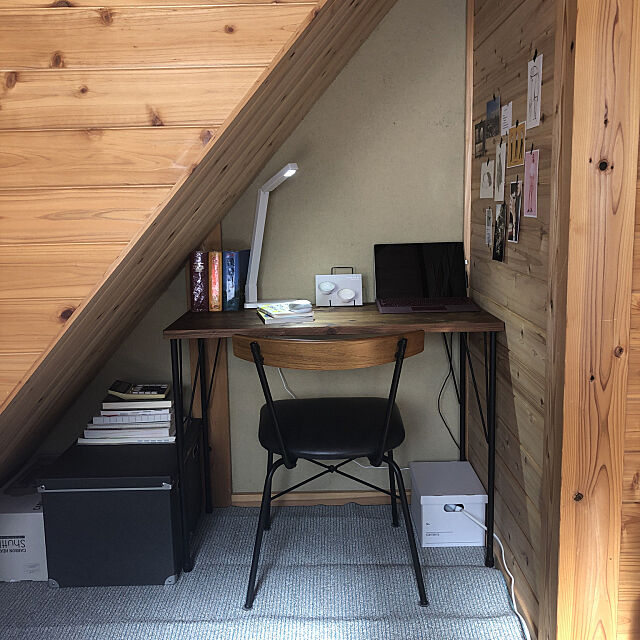 階段下スペース,書斎,ワンルーム,一人暮らし,至極の賃貸✨,土壁,無印良品 ライト,無印良品 収納,My Desk sya-chiの部屋