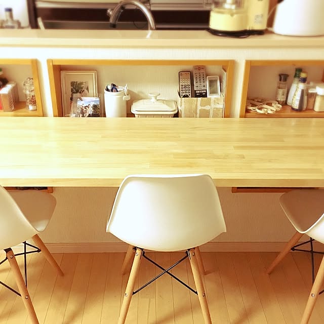 My Desk,キッチンカウンター,リビングテーブルDIY,カウンターテーブル,カウンターテーブル DIY,イームズチェア リプロダクト monamiの部屋