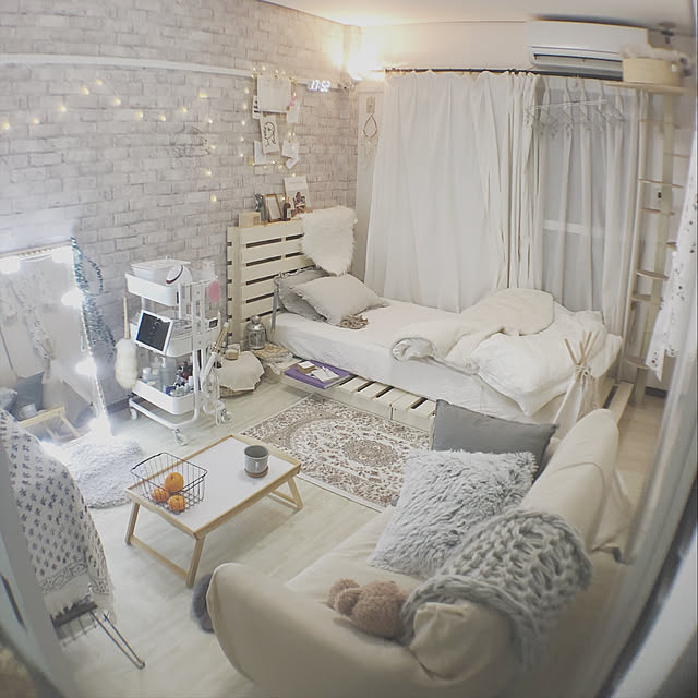 Overview,DIY,ナチュラル,北欧,フェイクグリーン,一人暮らし,IKEA,ドライフラワー,リノベーション,ソファ r______asの部屋