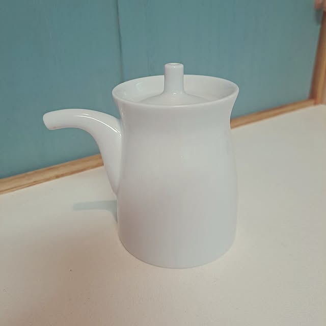 Kitchen,買ってよかったもの,白山陶器,G型,醤油さし,しょうゆ差し,波佐見焼,波佐見焼 白山陶器,ちょい置き,ちょい置き棚,ちょい置きスペース,簡単DIY,100均DIY,キッチン収納,コーヒーフィルター収納,簡単棚,簡単棚設置,波佐見焼のある暮らし sakura_3の部屋