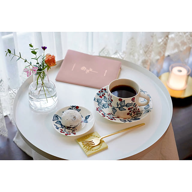 Entrance,リラックスタイム,花のある暮らし,紅茶の時間,紅茶のある暮らし,おうちカフェ,癒しの時間,ティータイム,北欧食器,おやつ時間,暮らしのひとコマ,ふるさと納税返礼品,アラビア食器,いつもいいねありがとうございます♡ haruisabelの部屋