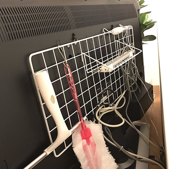 テレビ裏収納,テレビ裏間接照明,コード収納,テレビ裏の配線,テレビ裏,狭小マンション,すっきり暮らしたい,収納アイデア,Lounge Risaの部屋