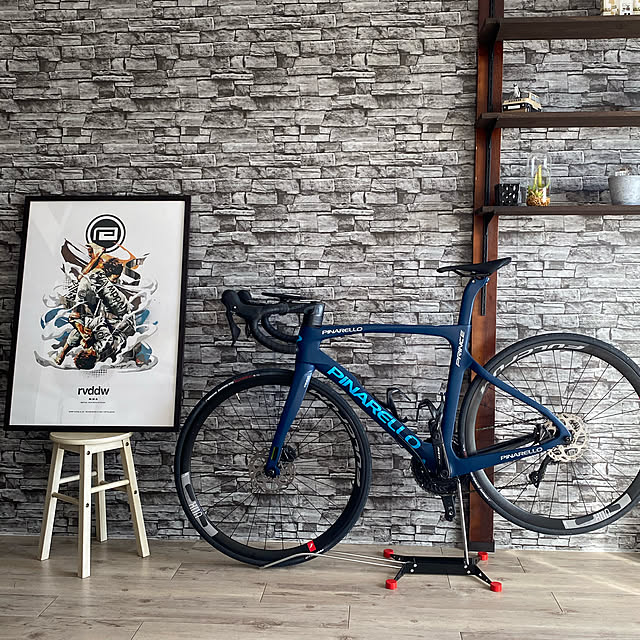 DIY,ハンドメイド,男前,On Walls,ウッド,ロードバイクディスプレイ,ロードバイク,雑貨,一人暮らし,カフェ風,ポスターのある部屋,レンガ壁紙,木目調 shomの部屋