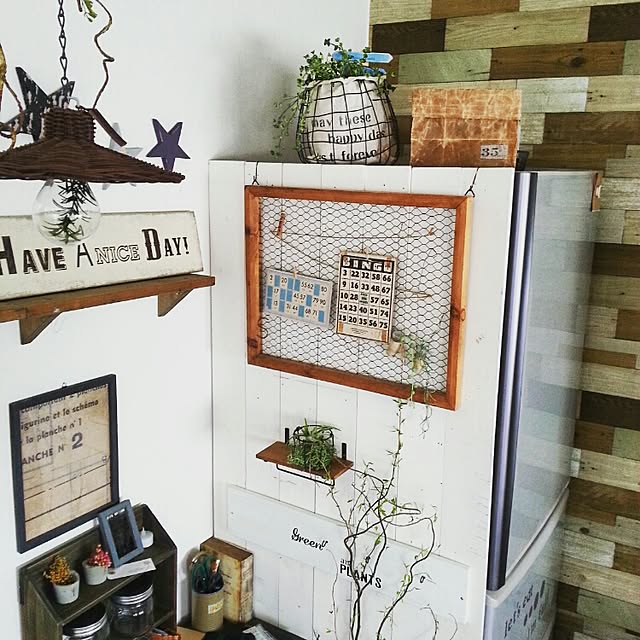 Kitchen,みんなからの素敵便,いなざうるす屋さん,壁紙,男前もナチュラルも好き,板壁,植物,ドライフラワー,冷蔵庫 hiromi0302の部屋