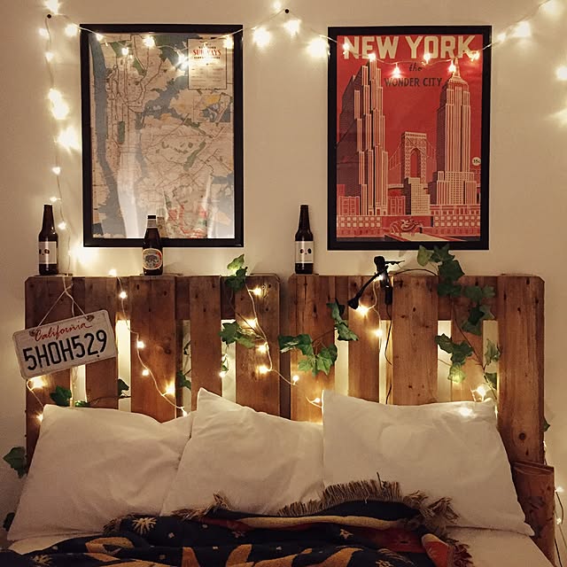 Bedroom,LEDライト,ニューヨーク,サンフランシスコ,ビール瓶,パレットベッド,パレットDIY,無印良品,DIY,IKEA,観葉植物,照明,北欧,一人暮らし,雑貨 nosumaruの部屋