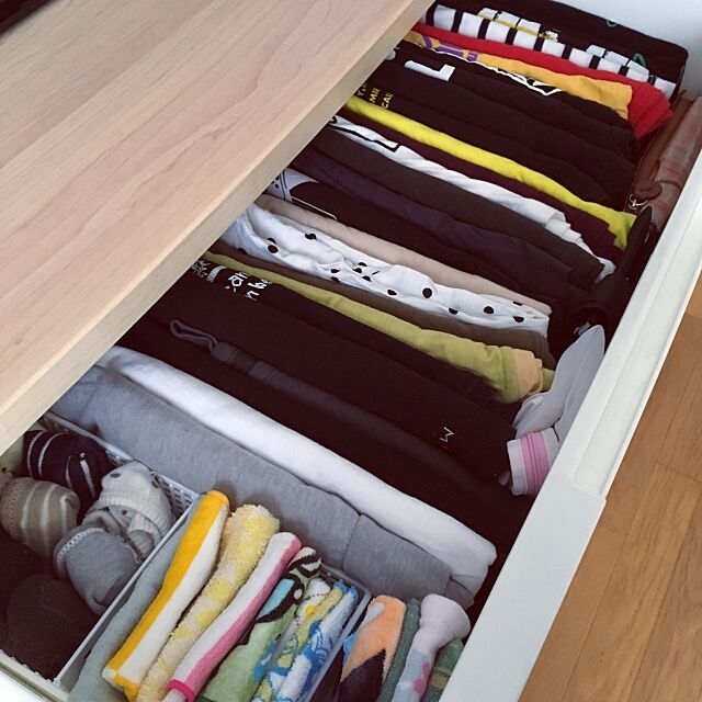 My Shelf,収納,キャンドゥ,仕切りケース,縦収納,Tシャツ,靴下,衣装ケース,洋服収納 LinSanの部屋