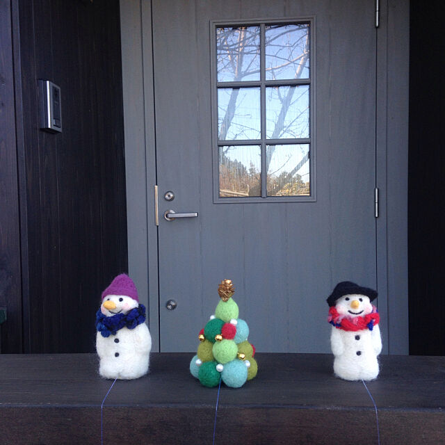クリスマスツリー,木製ドア,窓付きドア,ハンドメイド,羊毛フェルト,creema,クリーマで販売,Entrance okanoueの部屋