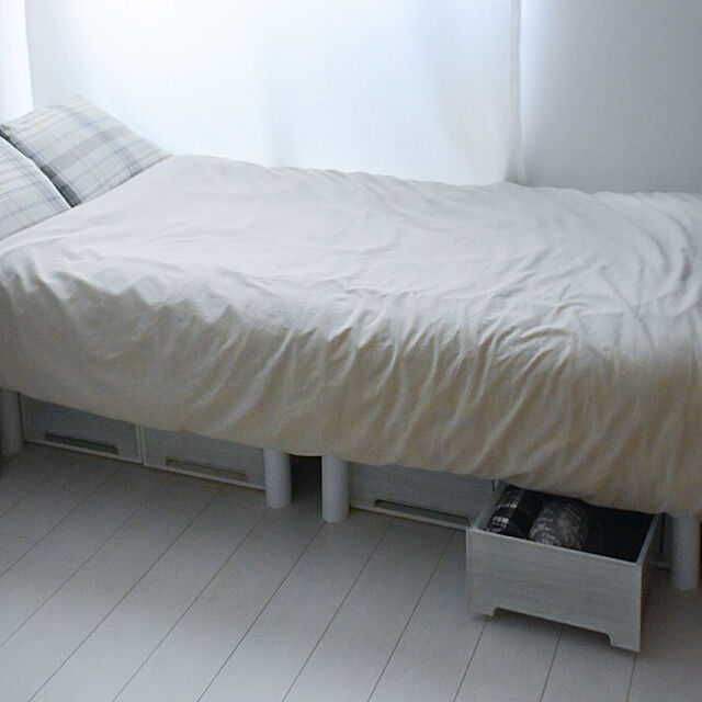 ベッド下収納アイデア37選！便利な蓋付きケースや無印の引き出しなど 