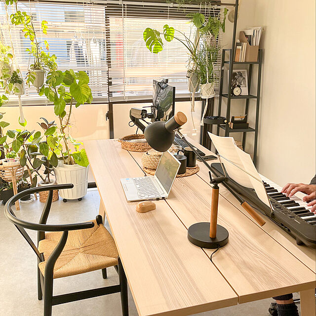 ニトリ,観葉植物,ワークスペース,賃貸インテリア,オフィスチェア,リモートワーク,IKEA,クッションフロア,賃貸,My Desk eri.roomの部屋