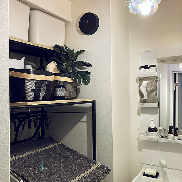 Bathroom,バブルランプ,しゃぼんランプ,Liam,掛け時計,ランドリーラック,IKEA,RISATORP,リーサトルプ,やわらかポリエチレンケース,無印良品,LAND raraの部屋