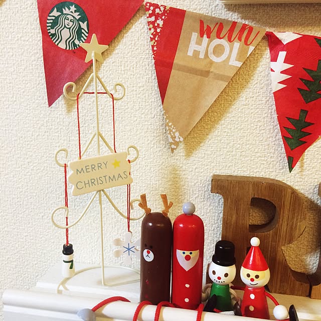 Lounge,スタバの紙袋,スタバ♡LOVE,手作りガーランド♡,Xmasはじめました,Xmas飾り,クリスマス,セリア♡,セリア,赤が好き♡ ma-mamaの部屋