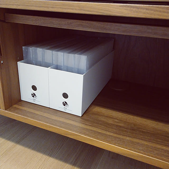 Lounge,片付けやすい,DVD収納,ラベルシール,ラベリング,無印良品 nasieの部屋