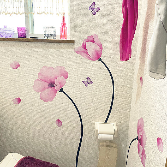 フランフラン,ガラス瓶,ピンク,パープル,花,ニトリ,ウォールステッカー,Bathroom yuu.styleの部屋