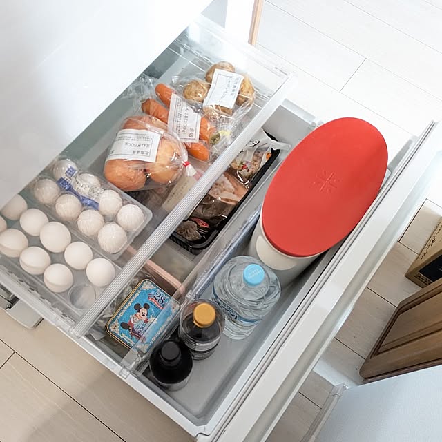 冷蔵庫,冷蔵庫の中,引き出し,お米ストッカー,米びつ,卵,引き出し収納,冷凍庫の中,冷凍庫,野菜室,冷蔵庫収納,食品収納,冷凍庫収納,卵収納,パーシャル,野菜室収納,食品保存,食品ストック収納,生協で購入,野菜室の中,お米の保存,冷凍野菜,パーシャル＆チルド室,チルドルーム,生協の宅配,CO・OP,食品ストック,お米袋のままストック,パール金属,冷蔵庫の野菜室に米櫃 mi-saの部屋