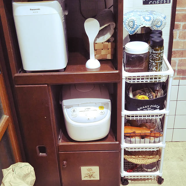 Kitchen,ぼちぼちと (*^^)v,感謝｡.:*ฺ✤ฺ,コストコ,watts(100均),画像明るくしてます☆☆,温かい居場所,デロンギコーヒーメーカー,コメントスルーして下さい*˙︶˙*)ﾉ